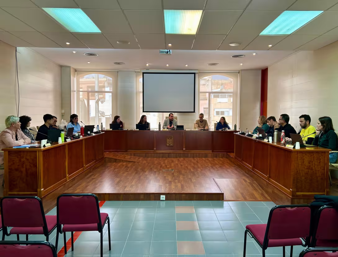 El Ple aprova el pressupost més alt de la història d’Alcanar: 19 milions, amb més de 7 per a inversions